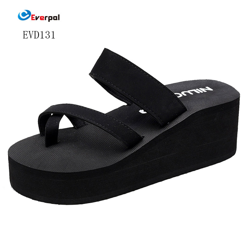 ပေါ့ပါးသော EVA ပစ္စည်းသည် အမျိုးသမီး Flip Flops ဖိနပ်များတွင် လမ်းလျှောက်ရာတွင် ပင်ပန်းနွမ်းနယ်မှုကို မည်သို့ လျှော့ချနိုင်သနည်း။