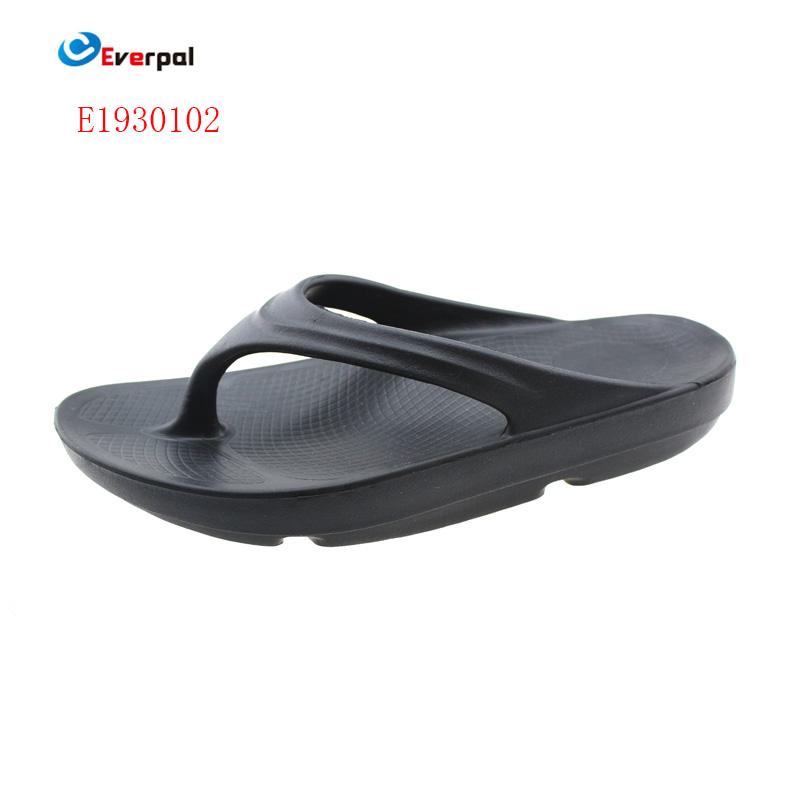 ပြန်လည်ထူထောင်ရေး Thong Sandal